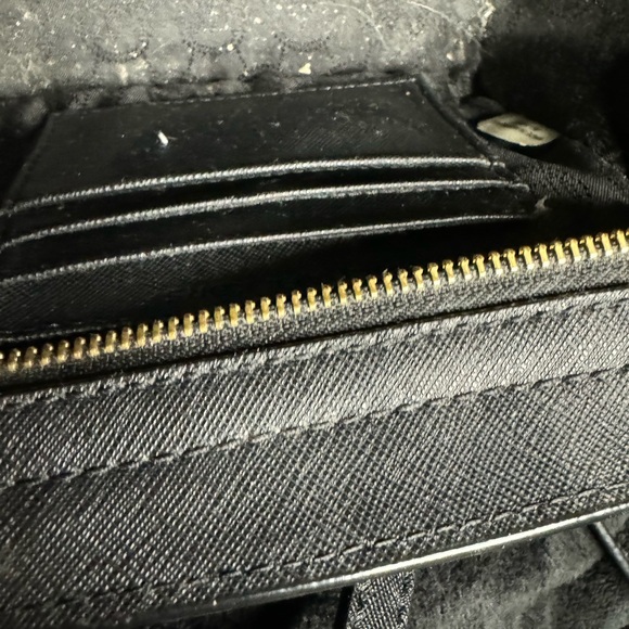 Michael Kors Crossbody - Picture 6 of 8